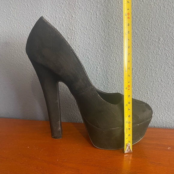 Charlotte Russe Suede Platform Pumps In Black Size 7 in good preowned condition - Picture 7 of 7